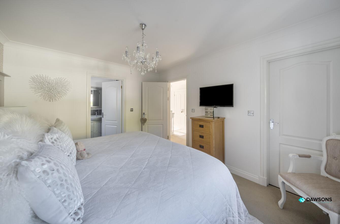 Gwscwm Park, Burry Port, SA16 0DX